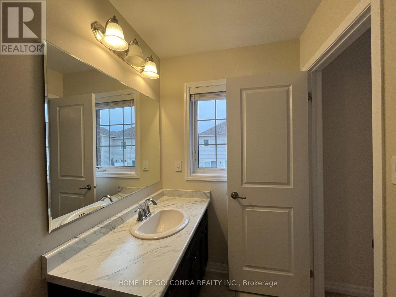 20 - 3045 George Savage Avenue, Oakville, Ontario  L6M 0Y8 - Photo 5 - W12660210