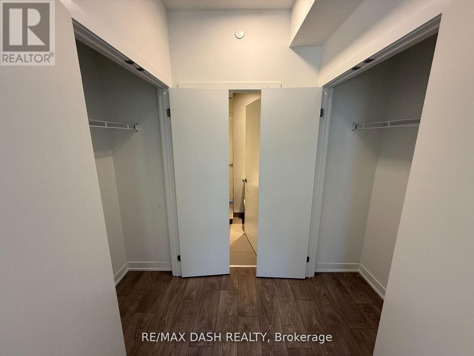 215 - 28 Ann Street, Mississauga, Ontario  M3C 0H5 - Photo 13 - W12660240