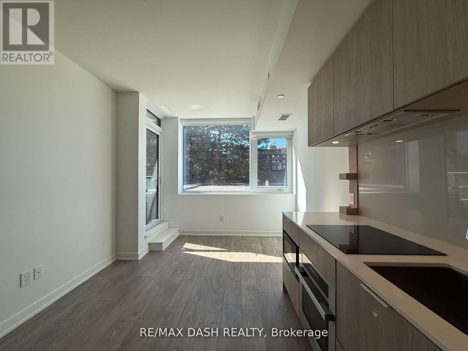 215 - 28 Ann Street, Mississauga, Ontario  M3C 0H5 - Photo 16 - W12660240