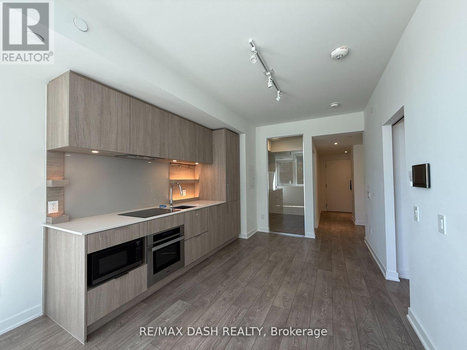 215 - 28 Ann Street, Mississauga, Ontario  M3C 0H5 - Photo 20 - W12660240