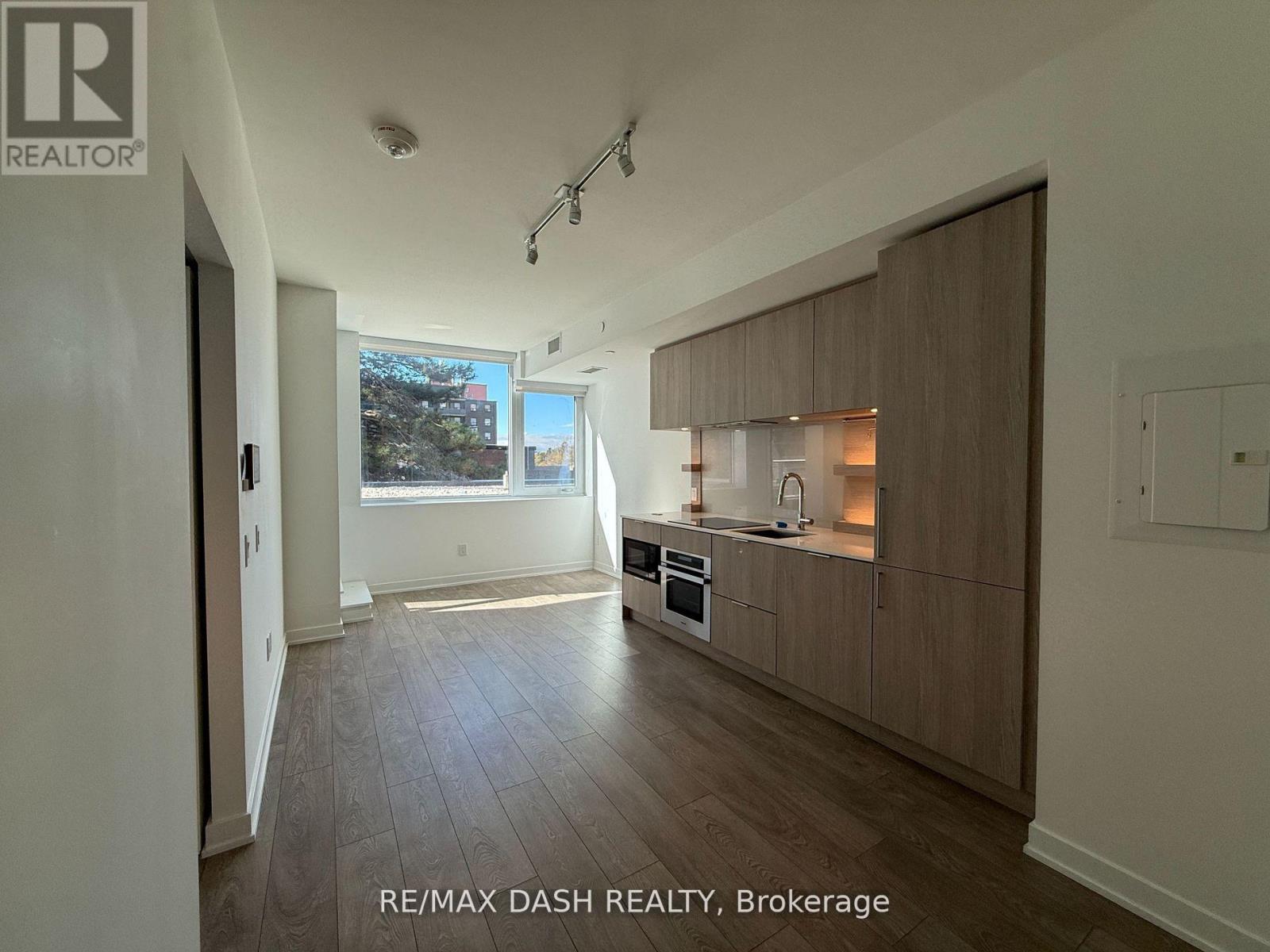 215 - 28 Ann Street, Mississauga, Ontario  M3C 0H5 - Photo 26 - W12660240