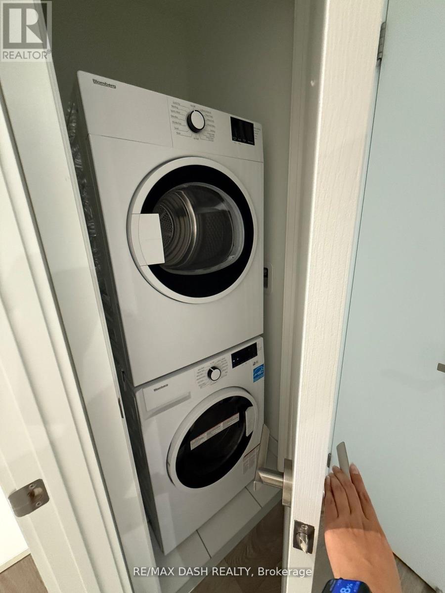 215 - 28 Ann Street, Mississauga, Ontario  M3C 0H5 - Photo 31 - W12660240