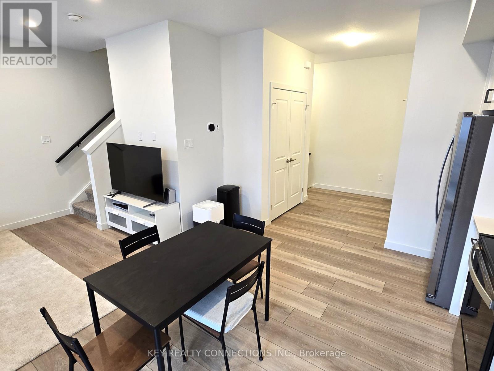 126 - 405 Myers Road, Cambridge, Ontario  N1P 0B6 - Photo 3 - X12660236