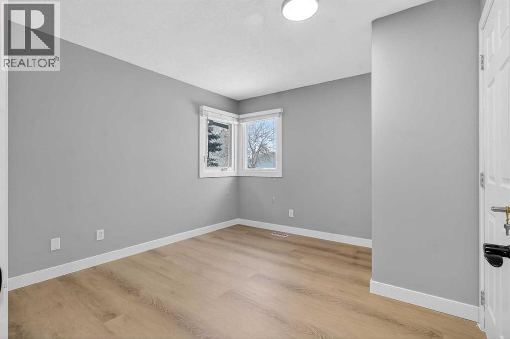 415 Templeton Road Ne, Calgary, Alberta  T1Y 4L8 - Photo 22 - A2276997