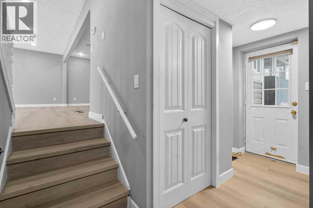 415 Templeton Road Ne, Calgary, Alberta  T1Y 4L8 - Photo 26 - A2276997