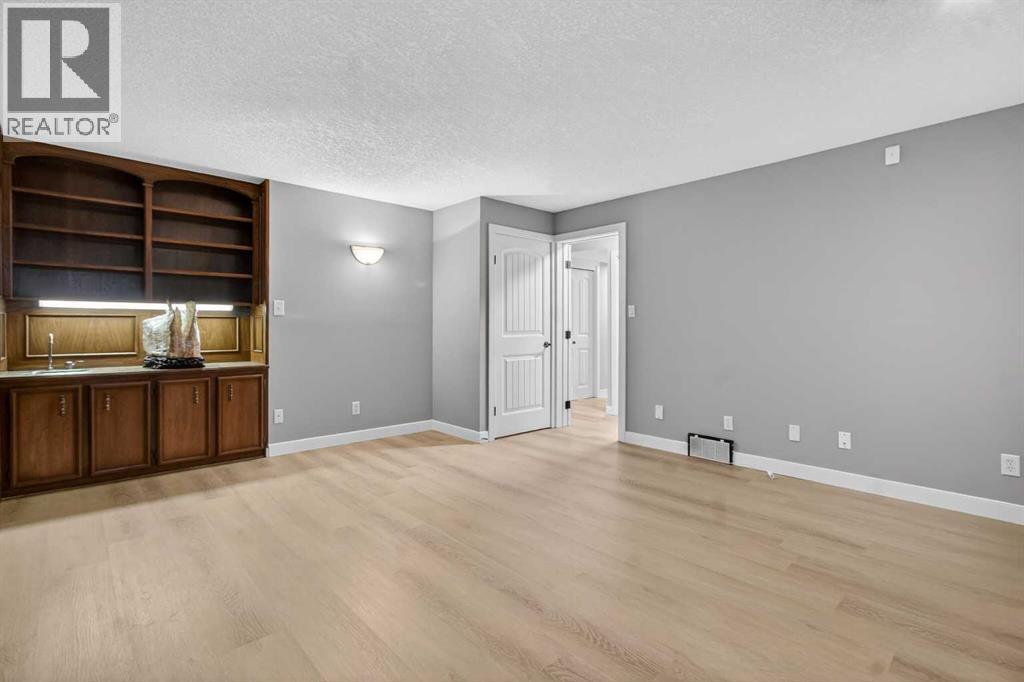 415 Templeton Road Ne, Calgary, Alberta  T1Y 4L8 - Photo 31 - A2276997