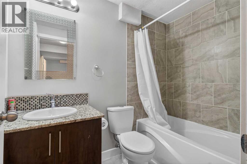 415 Templeton Road Ne, Calgary, Alberta  T1Y 4L8 - Photo 35 - A2276997