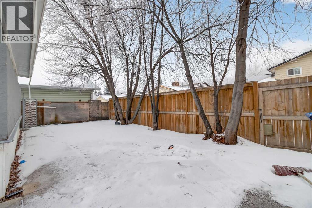 415 Templeton Road Ne, Calgary, Alberta  T1Y 4L8 - Photo 39 - A2276997
