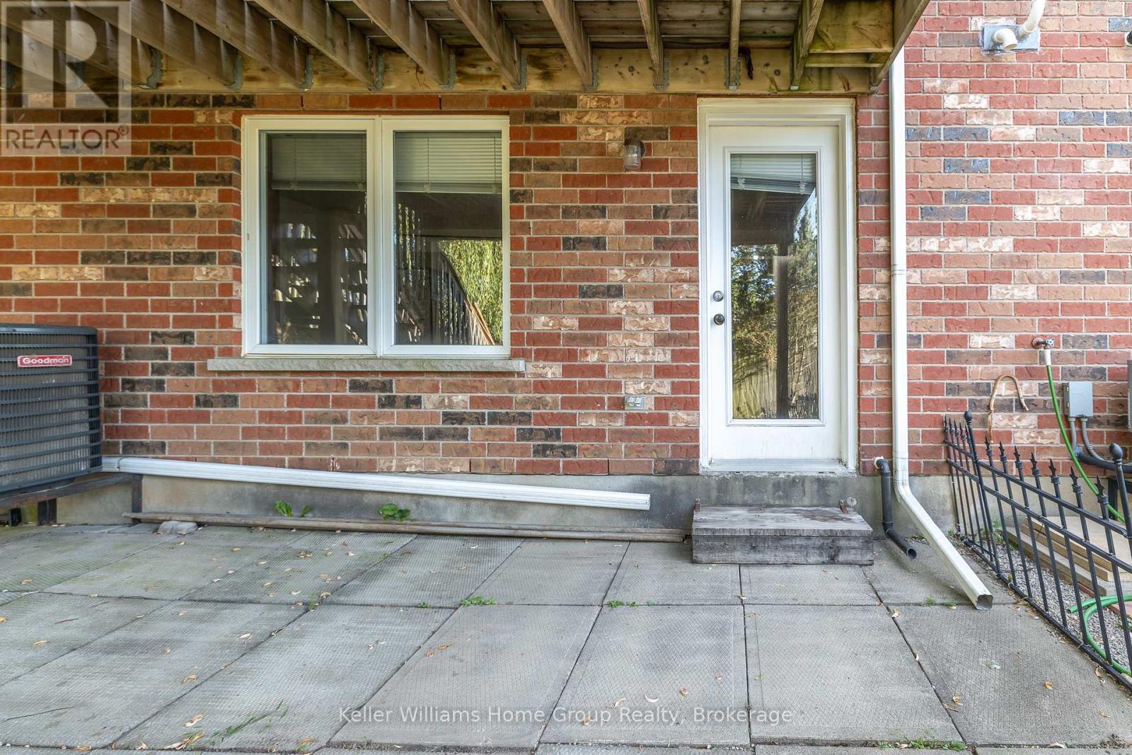 42 Hasler Crescent, Guelph, Ontario  N1L 0A2 - Photo 10 - X12660290