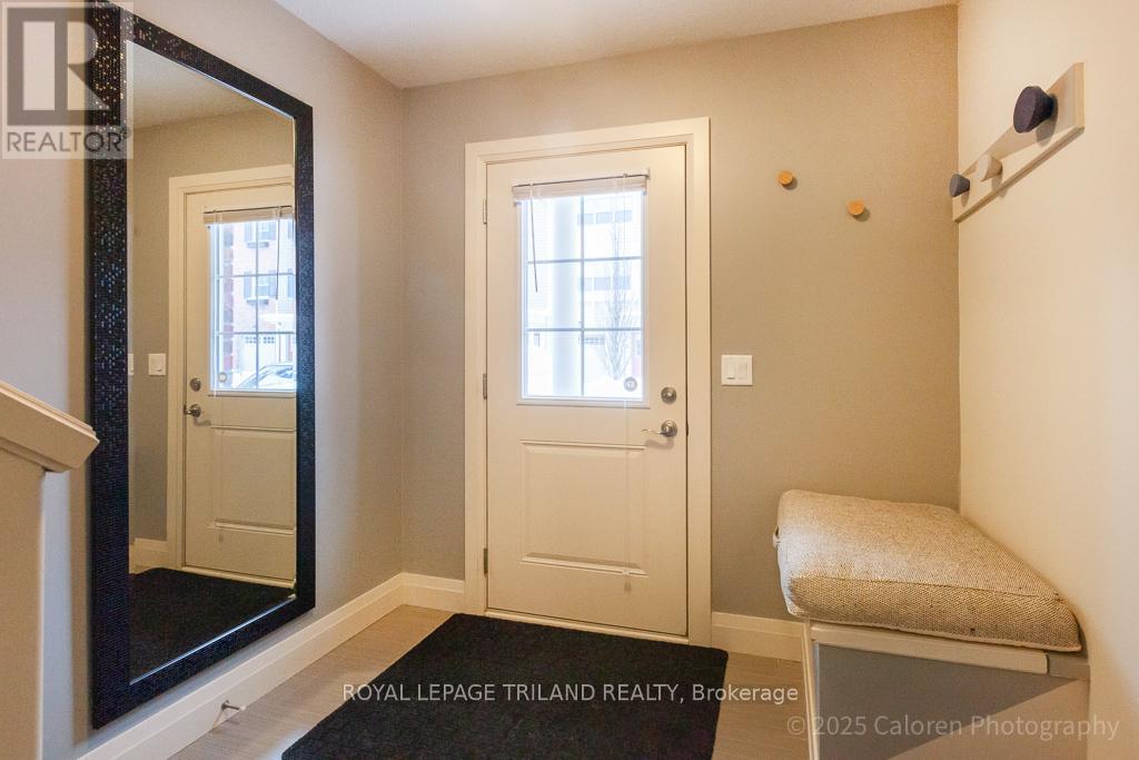 15 - 1040 Coronation Drive, London North, Ontario  N6G 0R8 - Photo 3 - X12660308