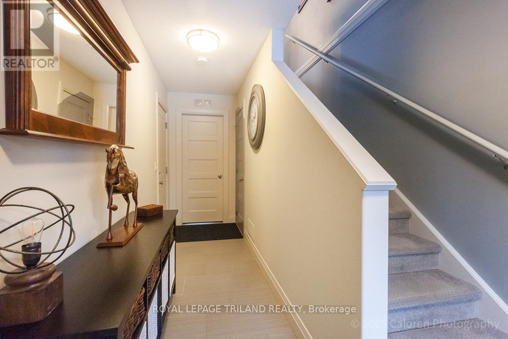 15 - 1040 Coronation Drive, London North, Ontario  N6G 0R8 - Photo 5 - X12660308