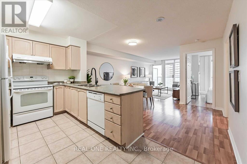 2501 - 5508 Yonge Street, Toronto, Ontario  M2N 7L2 - Photo 13 - C12660302