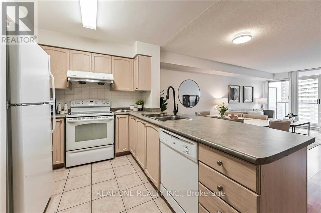 2501 - 5508 Yonge Street, Toronto, Ontario  M2N 7L2 - Photo 14 - C12660302