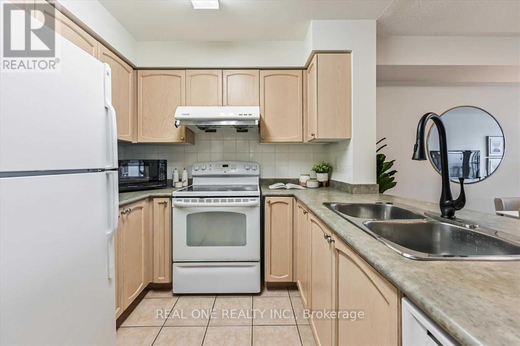 2501 - 5508 Yonge Street, Toronto, Ontario  M2N 7L2 - Photo 15 - C12660302