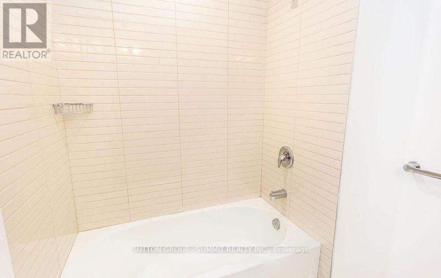 628 - 3220 William Coltson Avenue, Oakville, Ontario  L6H 7X9 - Photo 11 - W12660306