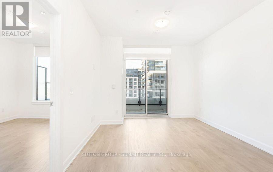 628 - 3220 William Coltson Avenue, Oakville, Ontario  L6H 7X9 - Photo 4 - W12660306