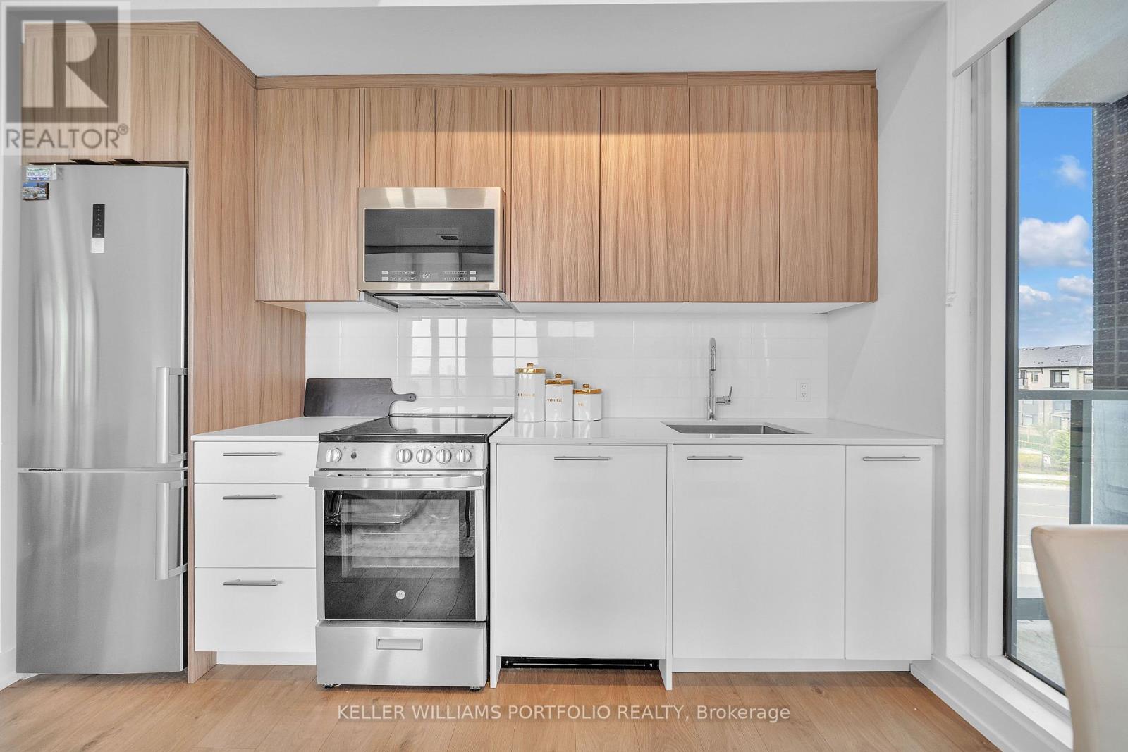 304 - 215 Veterans Drive, Brampton, Ontario  L7A 5L6 - Photo 13 - W12660310