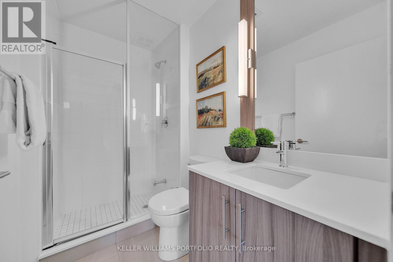 304 - 215 Veterans Drive, Brampton, Ontario  L7A 5L6 - Photo 21 - W12660310