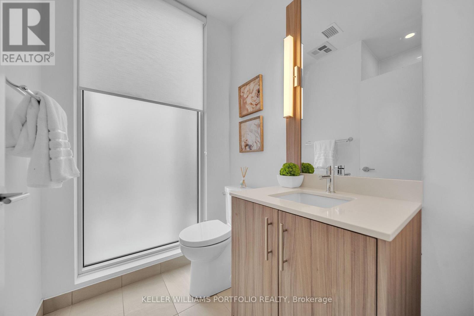 304 - 215 Veterans Drive, Brampton, Ontario  L7A 5L6 - Photo 24 - W12660310