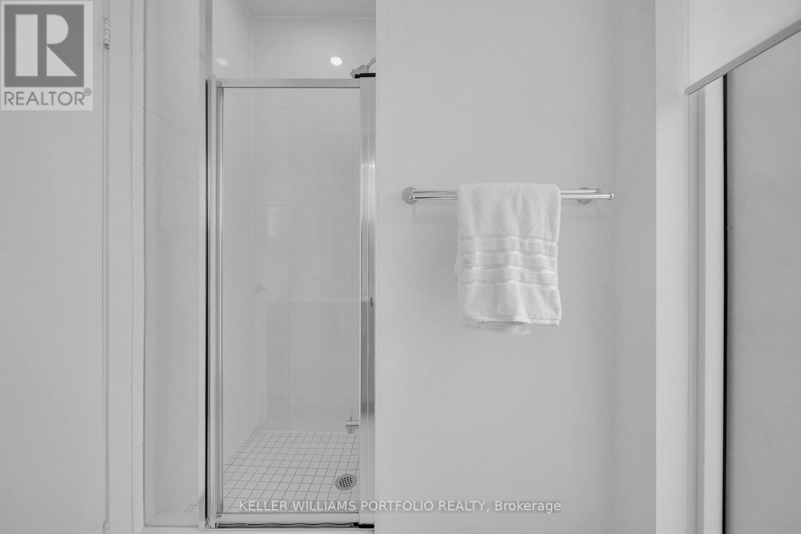 304 - 215 Veterans Drive, Brampton, Ontario  L7A 5L6 - Photo 31 - W12660310