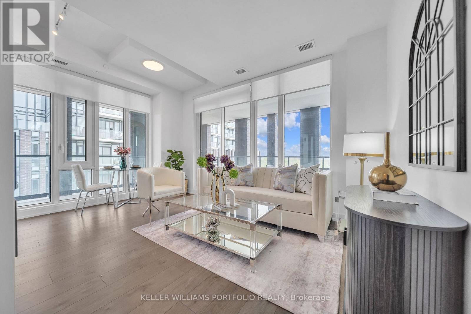 304 - 215 Veterans Drive, Brampton, Ontario  L7A 5L6 - Photo 9 - W12660310