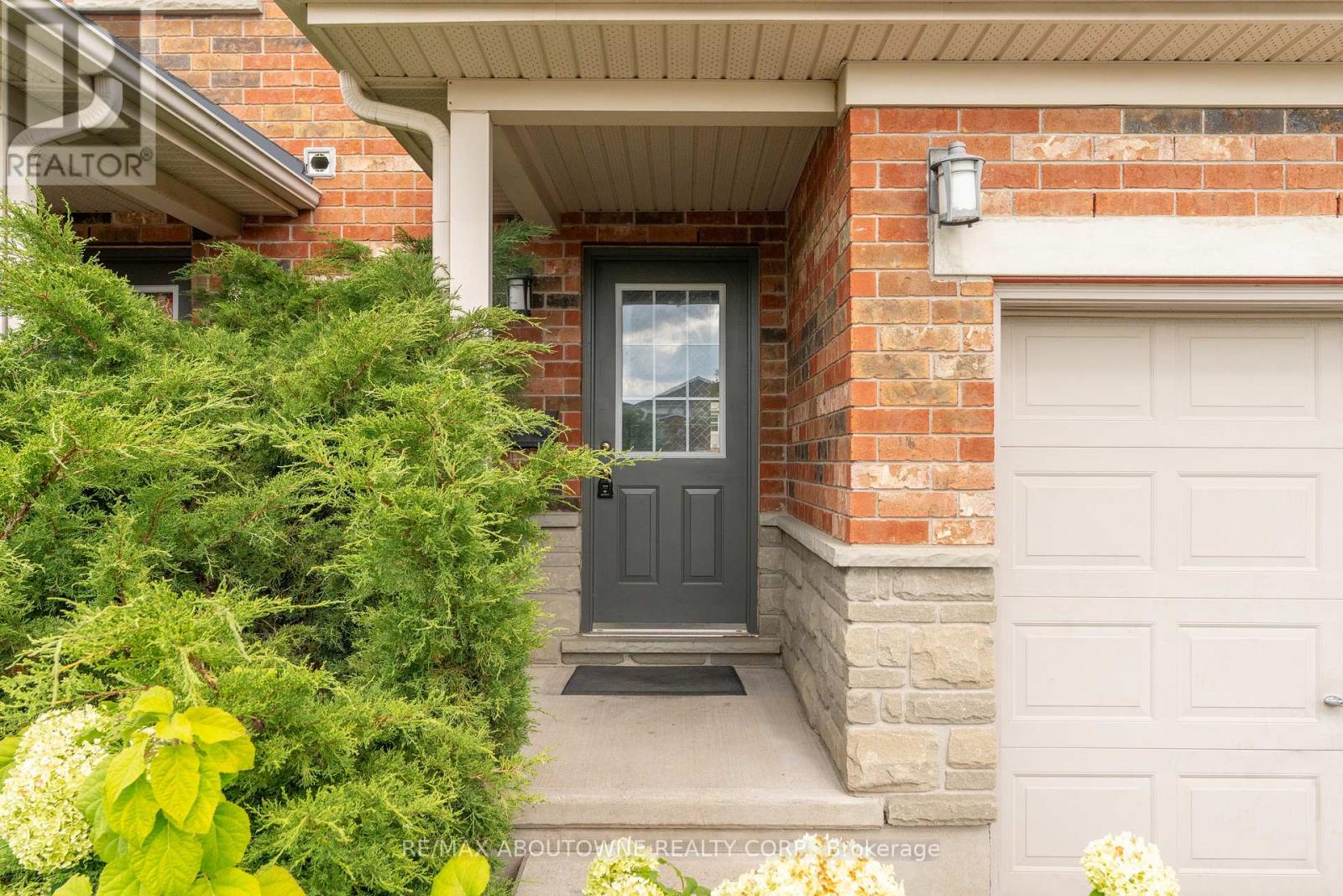 45 - 124 Gosling Gardens, Guelph, Ontario  N1G 5K6 - Photo 3 - X12660288