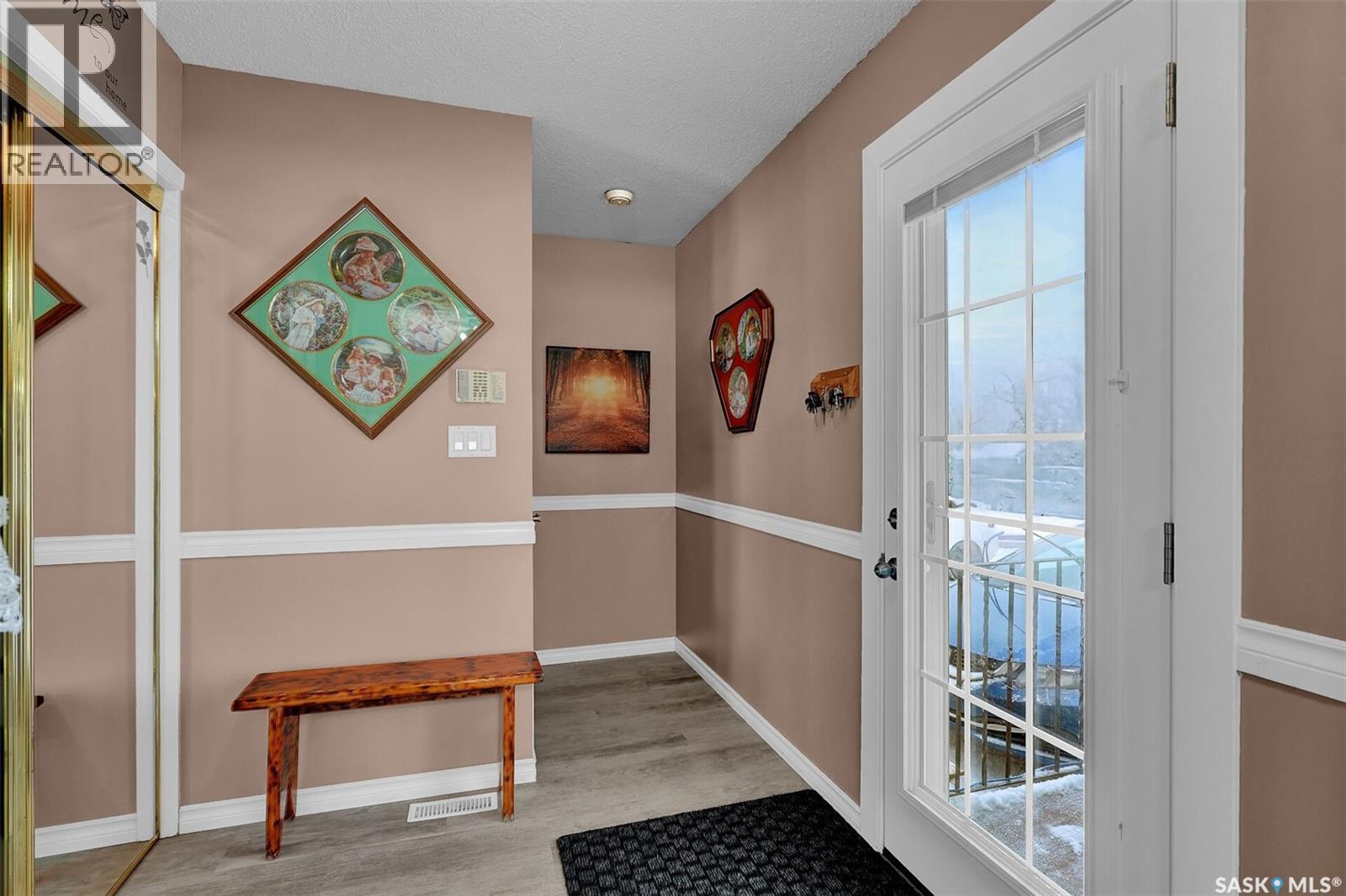 1124 Courtney Street, Regina, Saskatchewan  S4R 1A6 - Photo 3 - SK026071