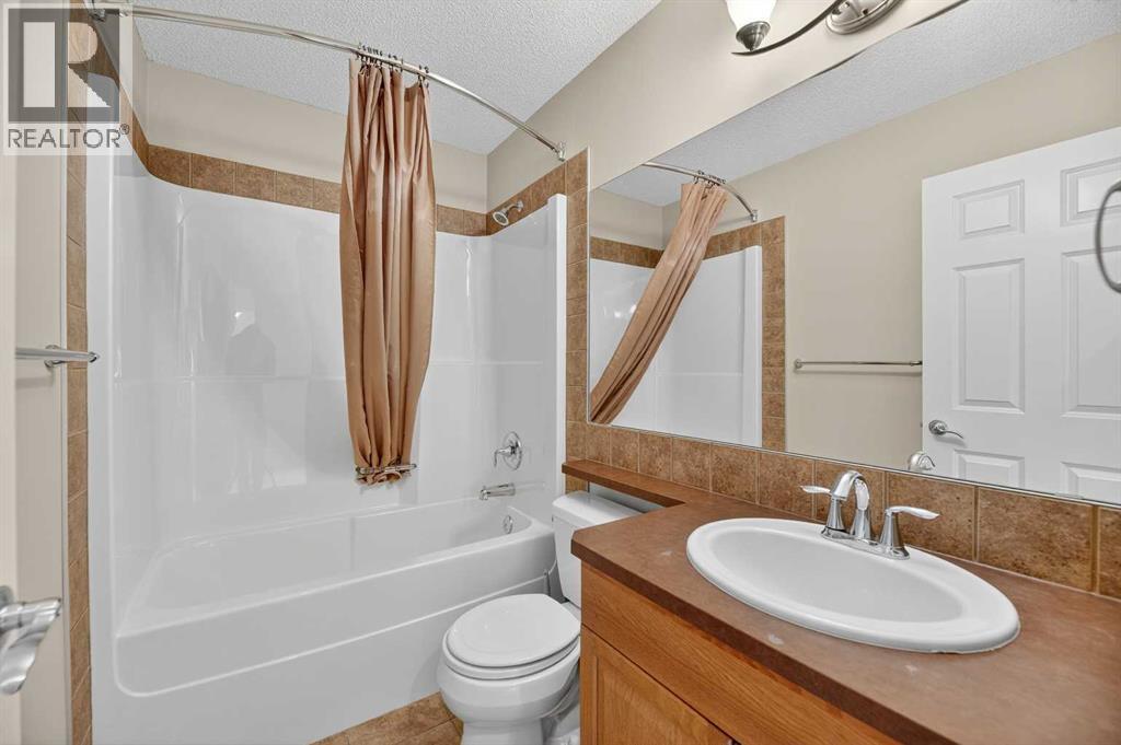 332 Sagewood Landing Sw, Airdrie, Alberta  T4B 3N6 - Photo 24 - A2276420