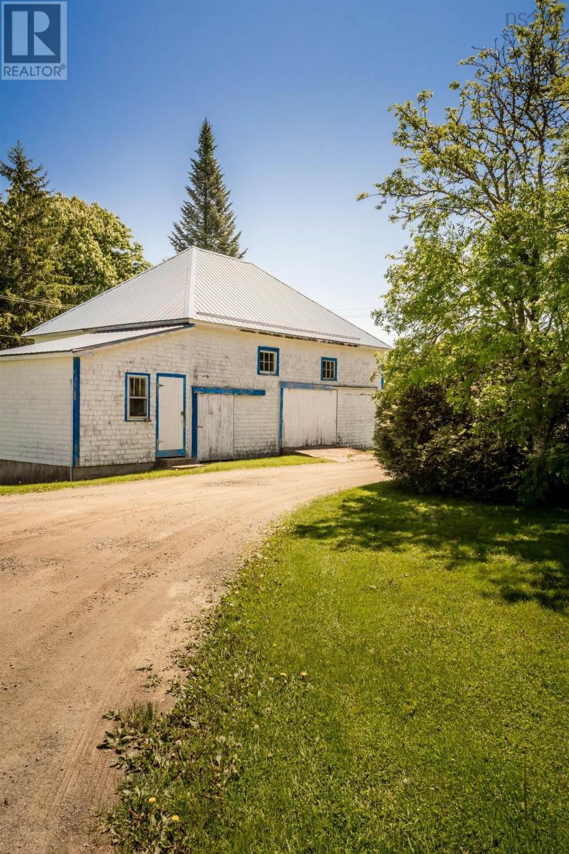 515 Carleton Road, Lawrencetown, Nova Scotia  B0S 1M0 - Photo 31 - 202600093