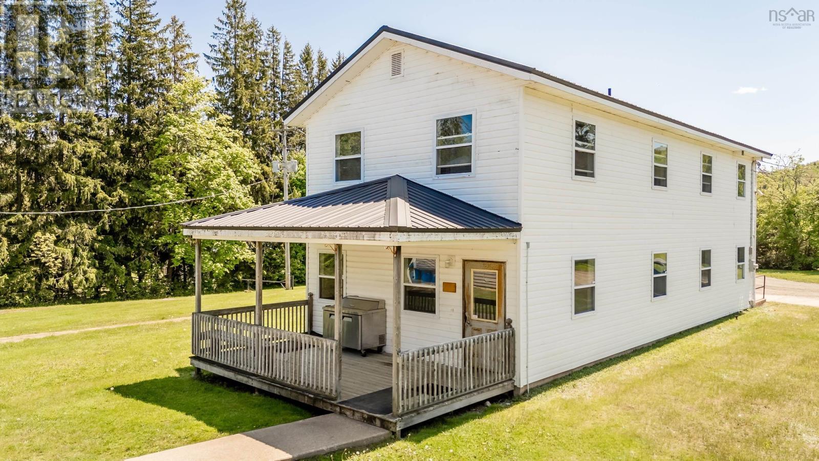 515 Carleton Road, Lawrencetown, Nova Scotia  B0S 1M0 - Photo 9 - 202600093