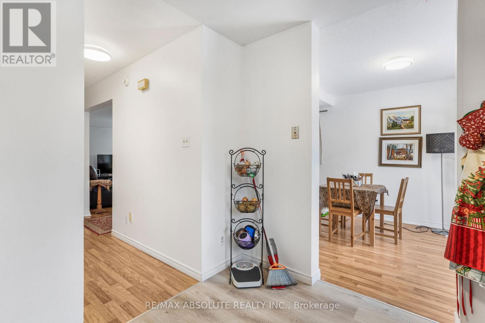 677 Mathieu Way, Ottawa, Ontario  K4A 2R6 - Photo 5 - X12660320