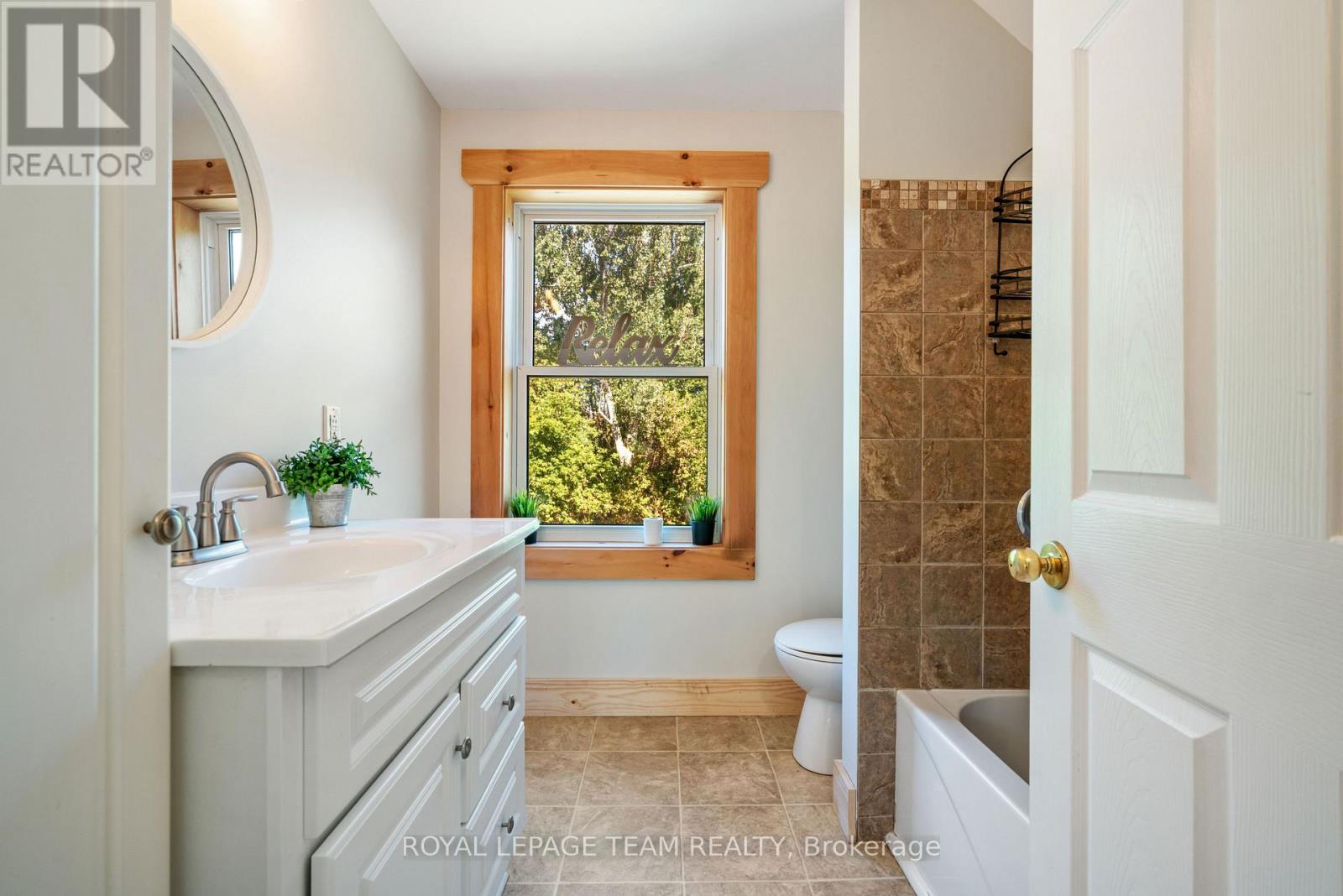 12361 Winchester Springs Road, North Dundas, Ontario  K0C 2L0 - Photo 23 - X12660346