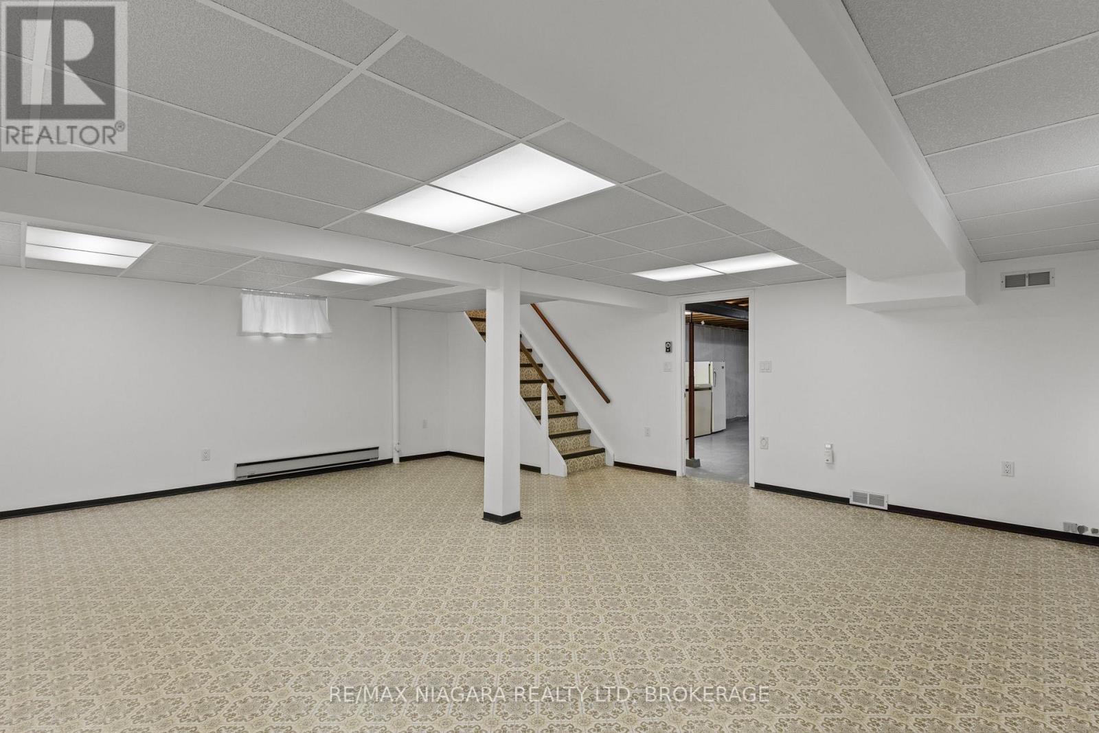 50 Royal Manor Drive, St. Catharines (Carlton/bunting), Ontario  L2M 4L6 - Photo 18 - X12660324