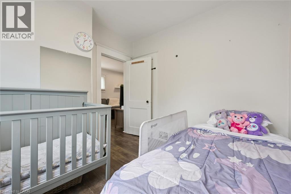 262 Madison Avenue S, Kitchener, Ontario  N2M 3H4 - Photo 12 - 40795254