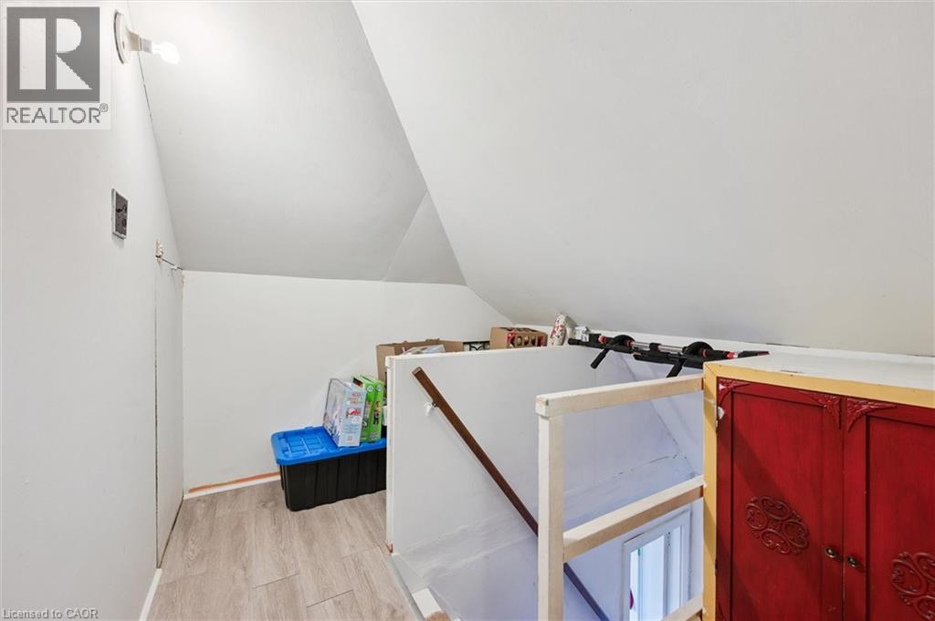 262 Madison Avenue S, Kitchener, Ontario  N2M 3H4 - Photo 16 - 40795254