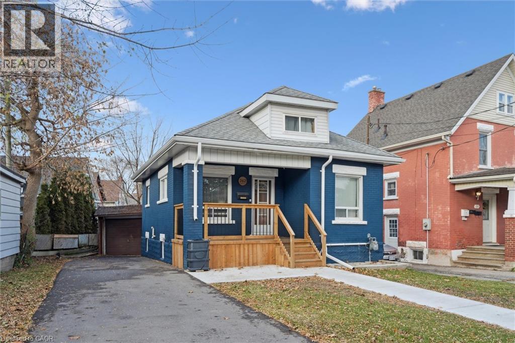 262 Madison Avenue S, Kitchener, Ontario  N2M 3H4 - Photo 2 - 40795254