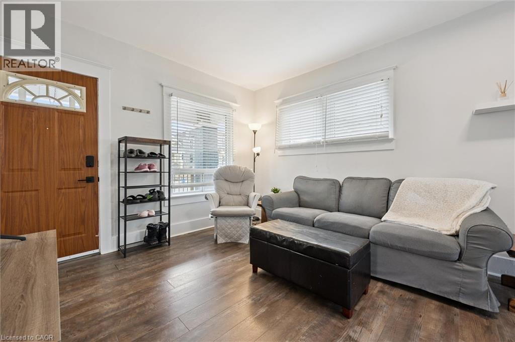 262 Madison Avenue S, Kitchener, Ontario  N2M 3H4 - Photo 4 - 40795254