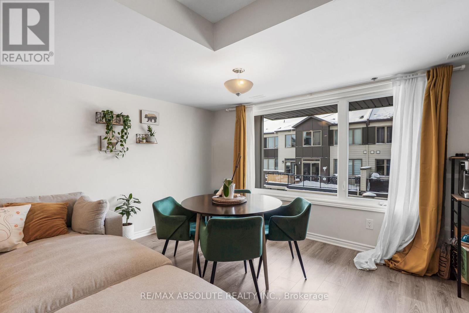 605 Makwa Private, Ottawa, Ontario  K1K 5A4 - Photo 10 - X12660322