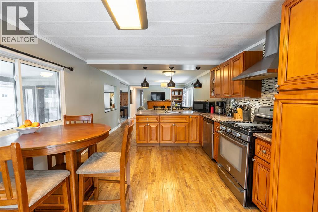 1940 London Line Unit# 84, Sarnia, Ontario  N7W 1B5 - Photo 13 - 25032107