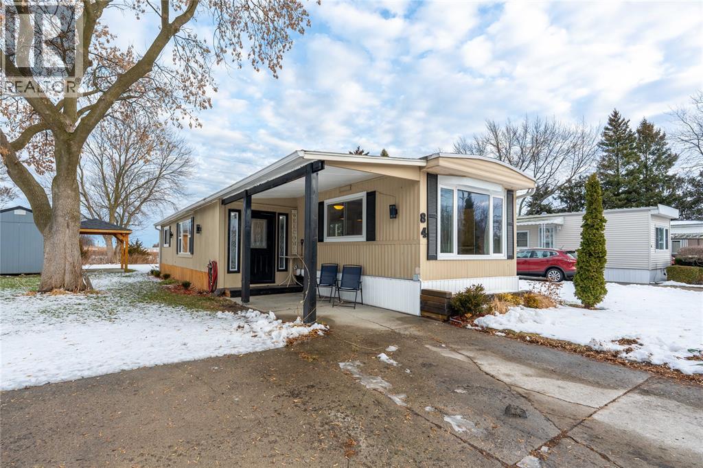 1940 London Line Unit# 84, Sarnia, Ontario  N7W 1B5 - Photo 2 - 25032107