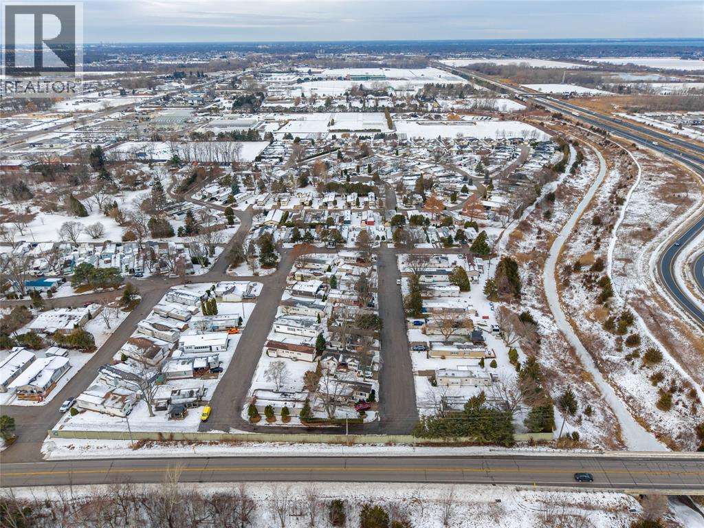 1940 London Line Unit# 84, Sarnia, Ontario  N7W 1B5 - Photo 28 - 25032107