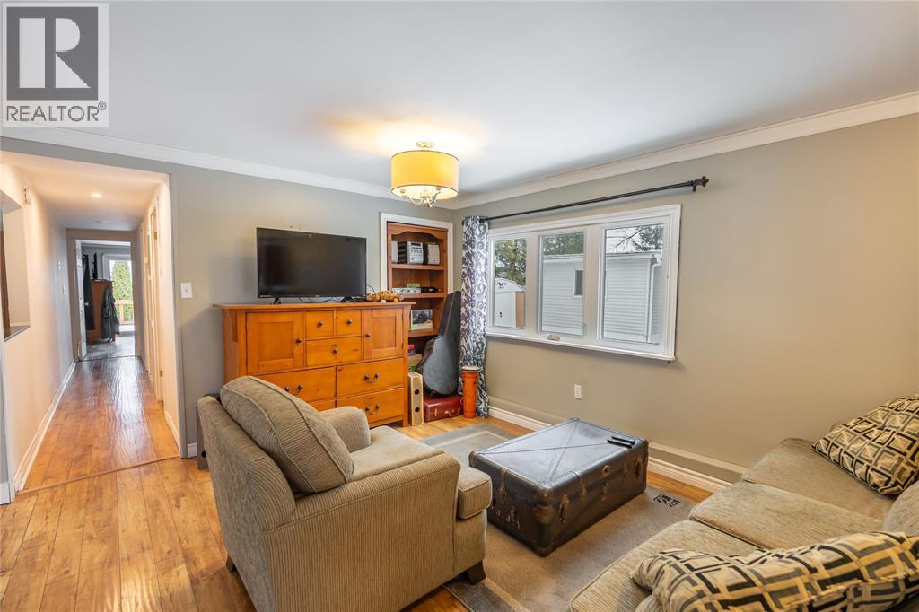 1940 London Line Unit# 84, Sarnia, Ontario  N7W 1B5 - Photo 8 - 25032107