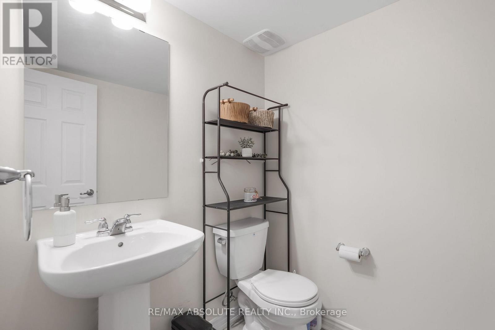 605 Makwa Private, Ottawa, Ontario  K1K 5A4 - Photo 12 - X12660322