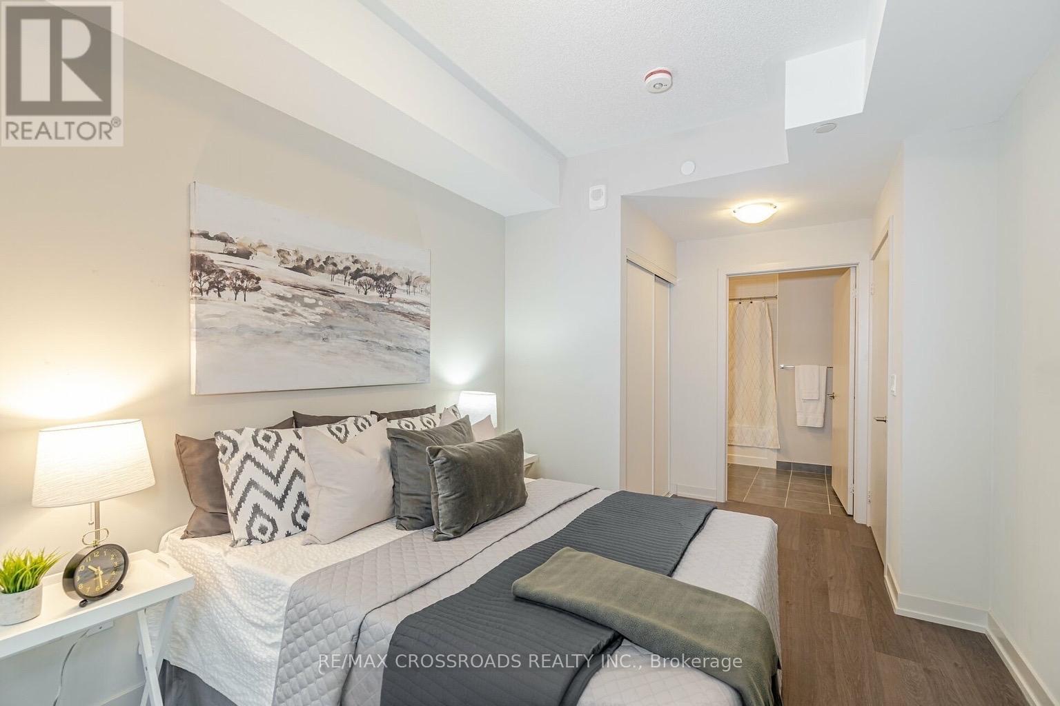 215 - 555 William Graham Drive, Aurora, Ontario  L4G 3H9 - Photo 12 - N12660340