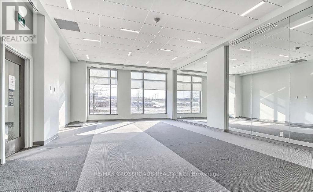 215 - 555 William Graham Drive, Aurora, Ontario  L4G 3H9 - Photo 33 - N12660340