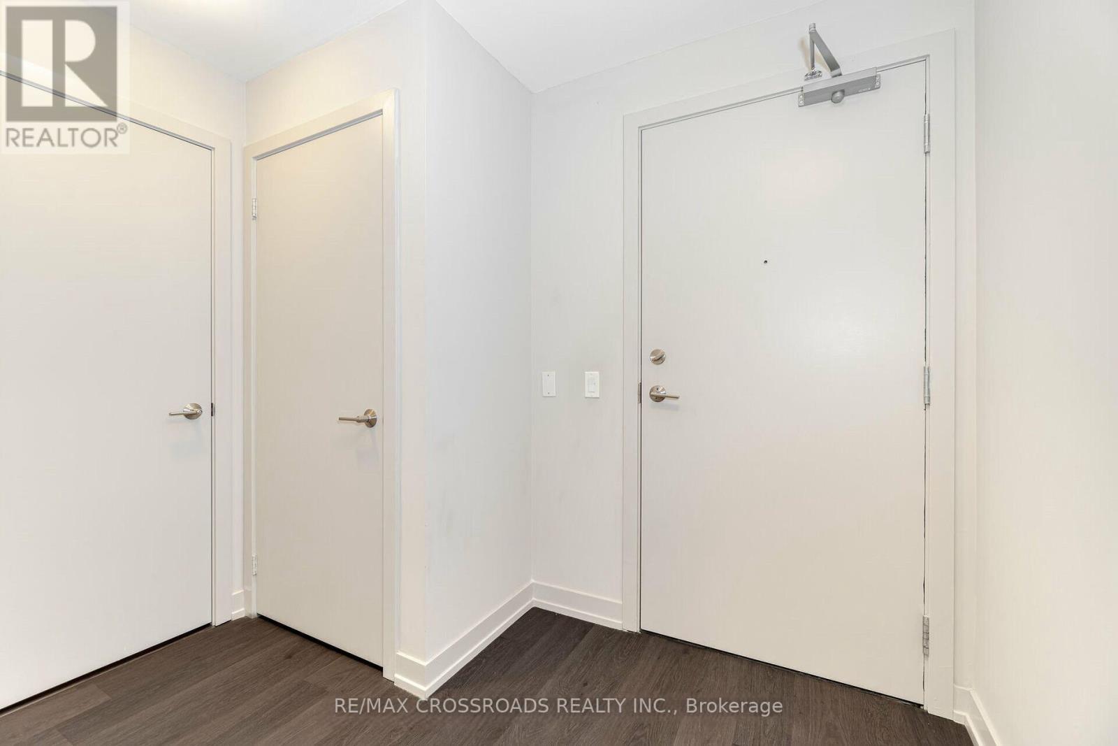 215 - 555 William Graham Drive, Aurora, Ontario  L4G 3H9 - Photo 4 - N12660340