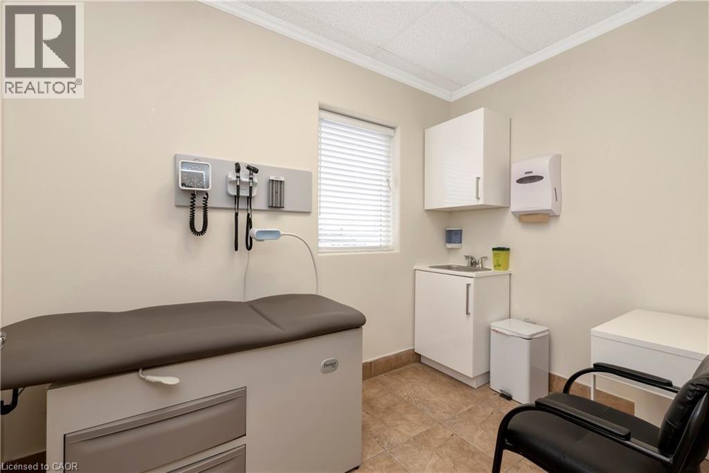 574 Upper James Street, Hamilton, Ontario  L9C 2Y6 - Photo 18 - 40795852