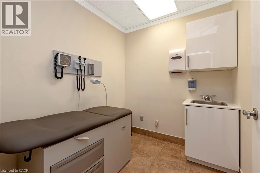 574 Upper James Street, Hamilton, Ontario  L9C 2Y6 - Photo 16 - 40795852