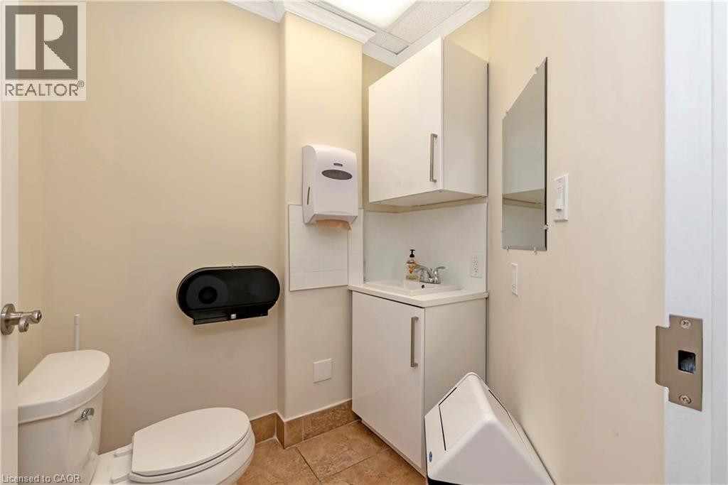 574 Upper James Street, Hamilton, Ontario  L9C 2Y6 - Photo 13 - 40795852