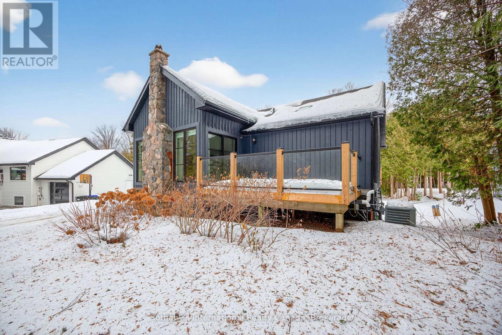 33 Slalom Gate Road, Collingwood, Ontario  L9Y 5A9 - Photo 2 - S12660362